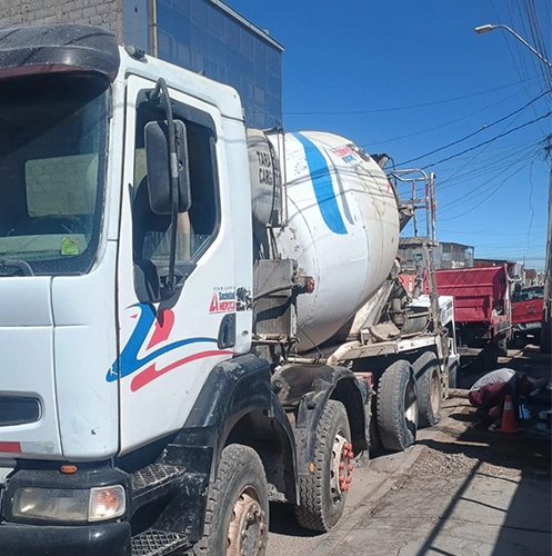 CAMION MIXER 3